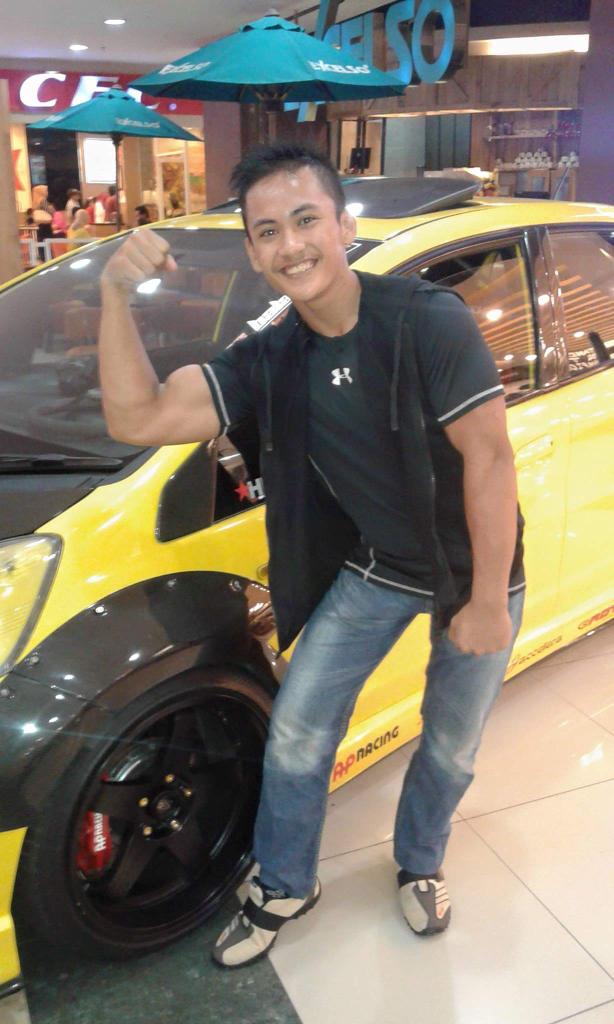 Happy weekend friends 😊Jangan lupa invite 5C41E535 Pin saya thanks 😘