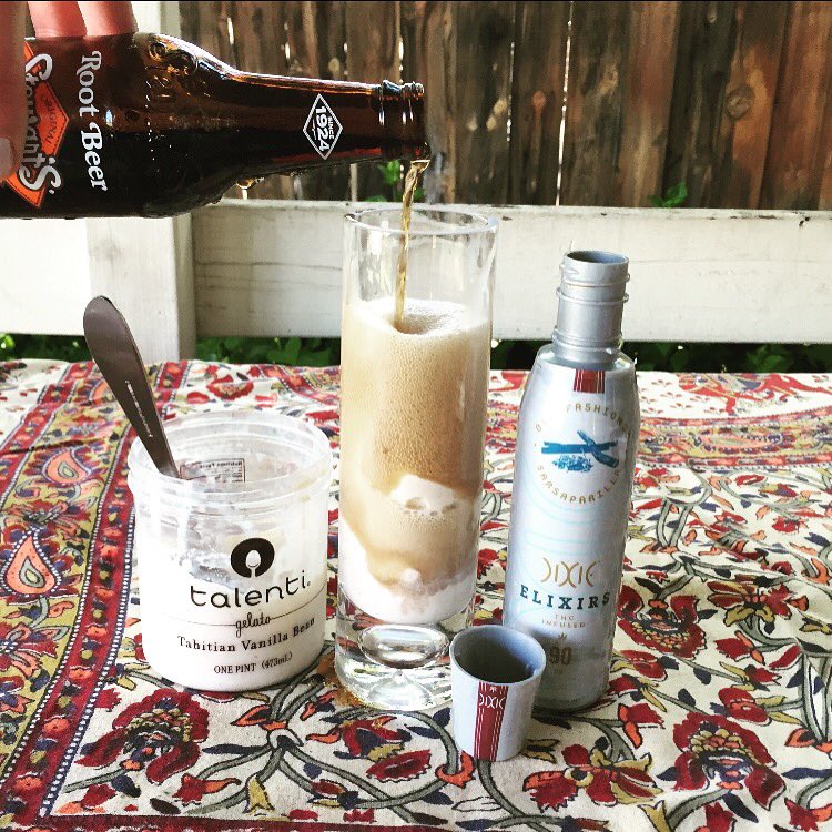 DixieBrands's tweet photo. It's #saturday, treat yourself
#FutureofCannabis #RootbeerFloat #DixieElixir #RootBeer #AllNatural https://t.co/oHDpUEqGuN