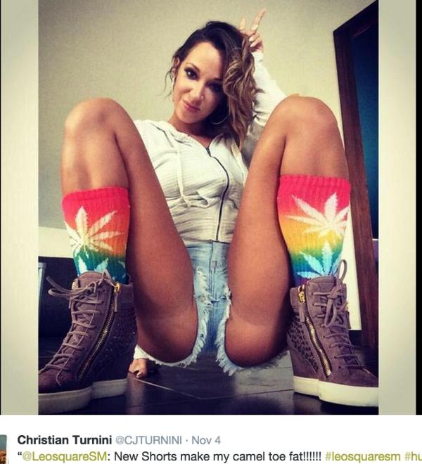 kellseyramirez's tweet image. Click on like ... if you like :P @spiltswagger #hot #mature