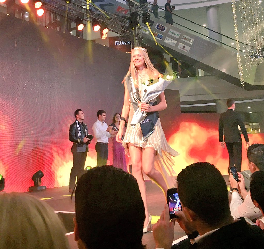 Lloydi_Boy's tweet photo. the new @officialTMSA winner! @anripret takes her 1st walk... β€οΈ #TopModelSA #TopModelSA2016 https://t.co/7F8DAV1yl0