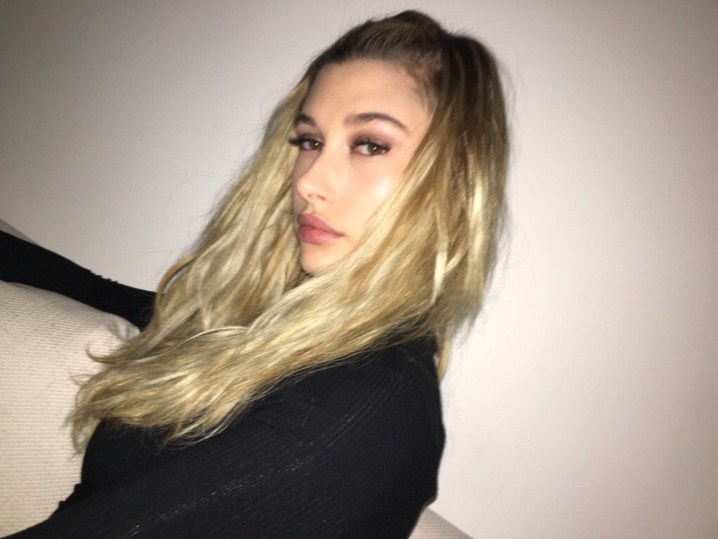 ttylayla's tweet photo. chicBabe https://t.co/EXUEtyowOs