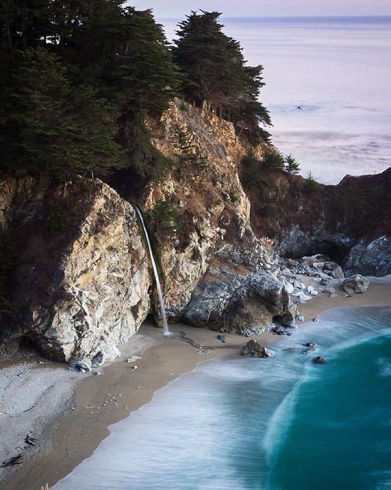 MatadorNetwork's tweet photo. Looks like a scene straight out of a fairy tale. Have you ever seen a waterfall on the bea… https://t.co/ZjPrmC2Zk5 https://t.co/viTSTGhEin