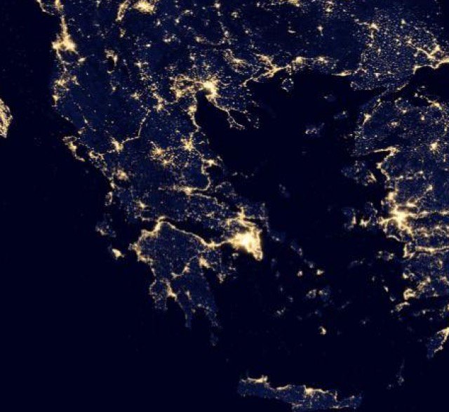 GreeceWe's tweet photo. Καληνύχτα απο τη φωτισμένη Ελλάδα #GoodNight #night #Greece #welovegreece https://t.co/hPGjNnKu0l