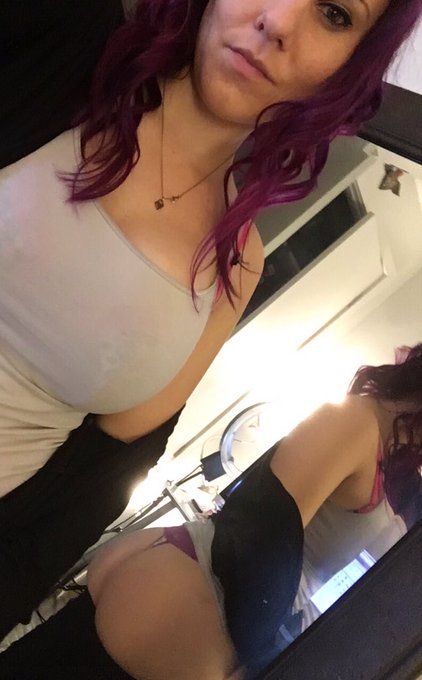 Taking tributes before I head out tonight. https://t.co/wOK5ImDVDk https://t.co/m3RREXD62B<a href="/tag/assworship"class="tags"><span>#assworship</span></a>