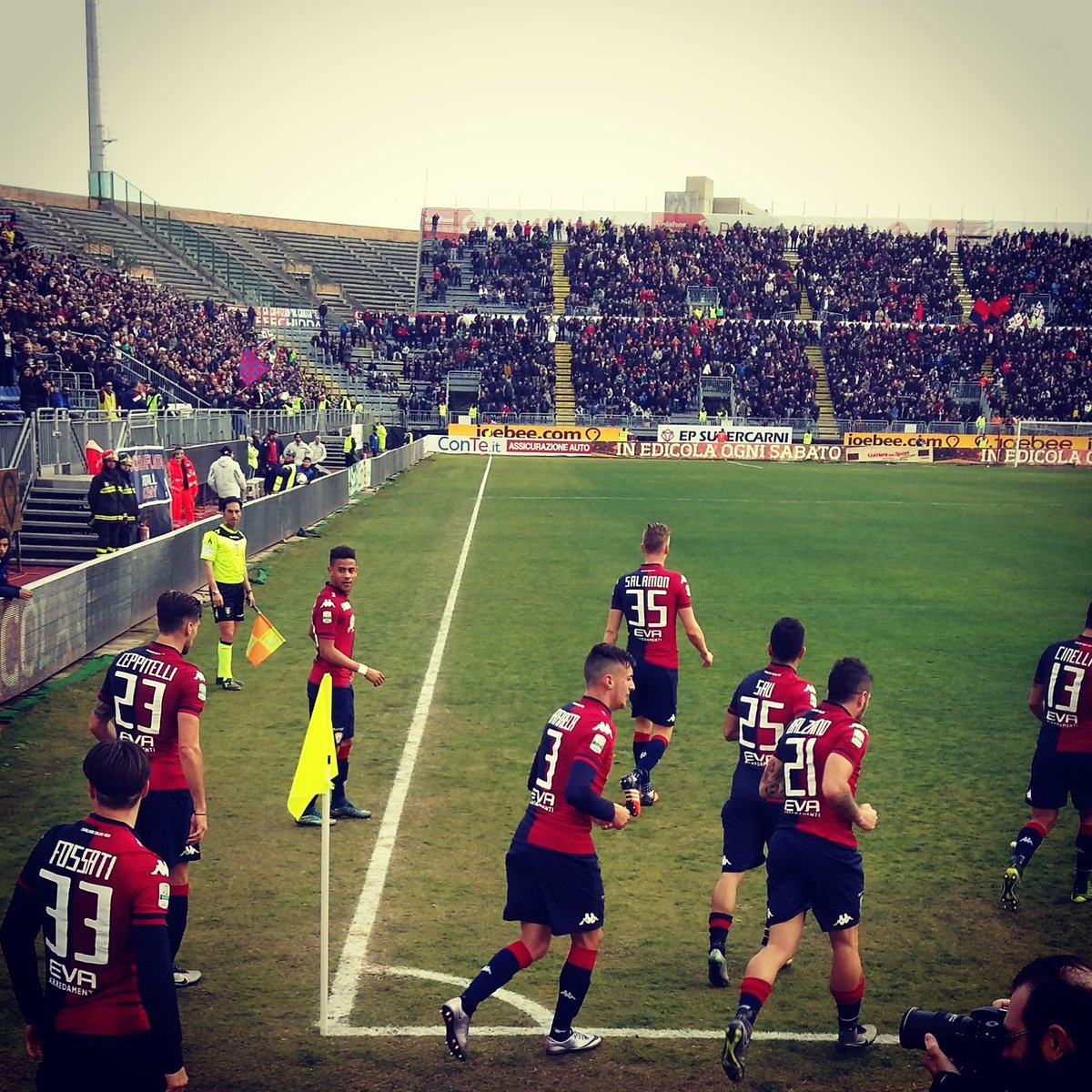 marty_soru's tweet photo. Grandi ragazzi ! Grande Gruppo ... NON SI MOLLA ❤💙 #FORZACASTEDDU @balzano_antonio @AndresFTello https://t.co/1igLOvkdFb