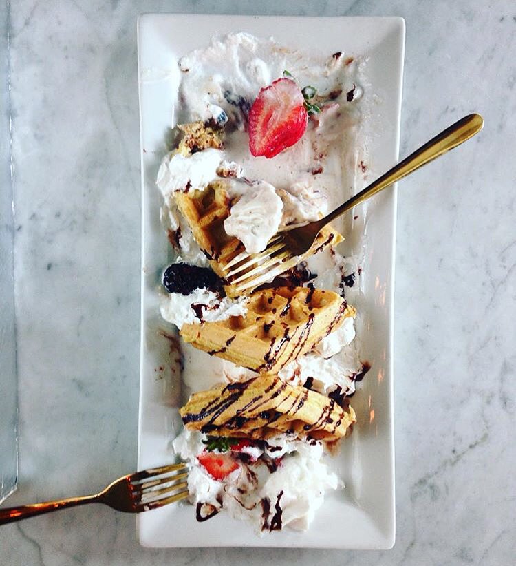 TapsTampa813's tweet photo. There is always room for dessert. ๐ฐ #gotaps #dessertfirst https://t.co/9mEOkH9CjY