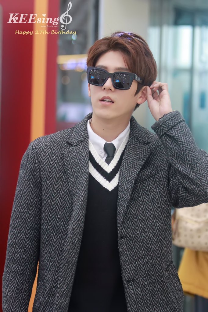 KEEsing_U's tweet photo. Happy 27th Birthday⁽⁽٩( ´͈ ᗨ `͈ )۶⁾⁾ https://t.co/rjsxlHNY5R