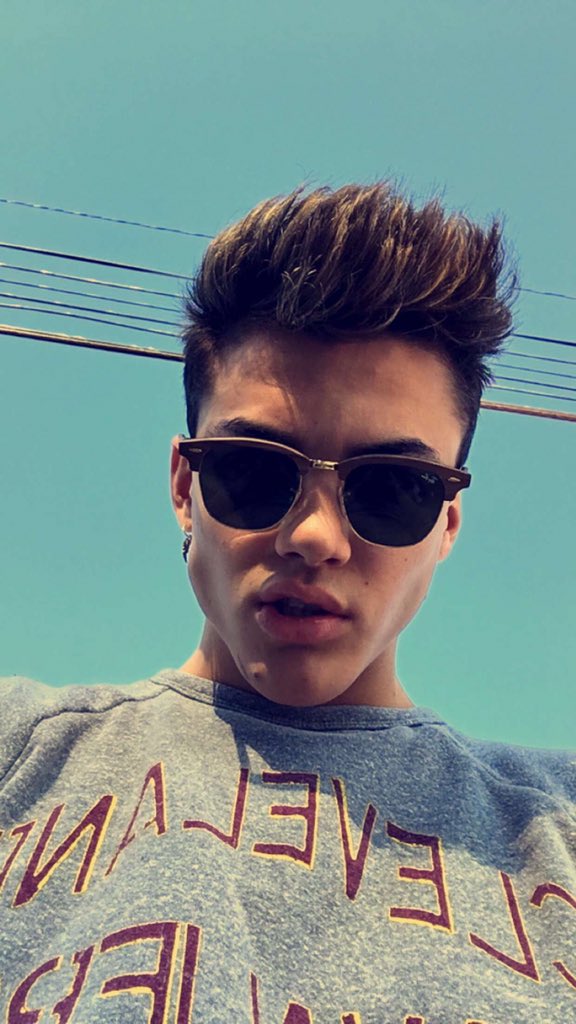 GraysonDolan's tweet photo. https://t.co/t9XHF0gTsk