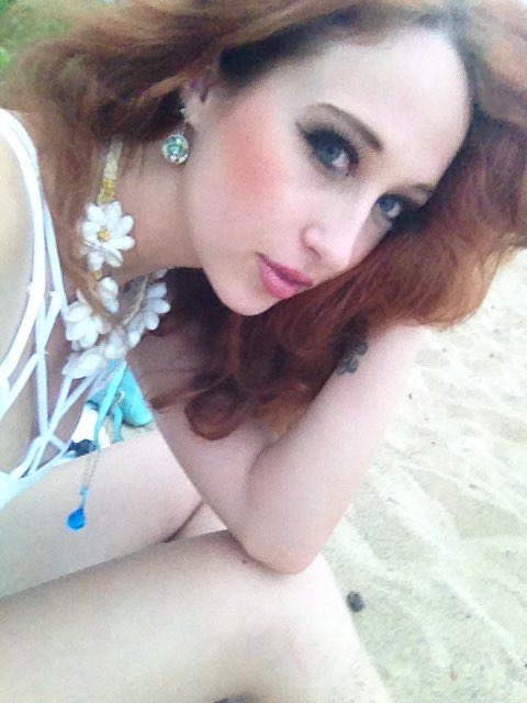 Fun in Hawaii!! https://t.co/GkO2xF3IAi<a href="/tag/redheadshavemorefun"class="tags"><span>#redheadshavemorefun</span></a><a href="/tag/lunalain"class="tags"><span>#lunalain</span></a>