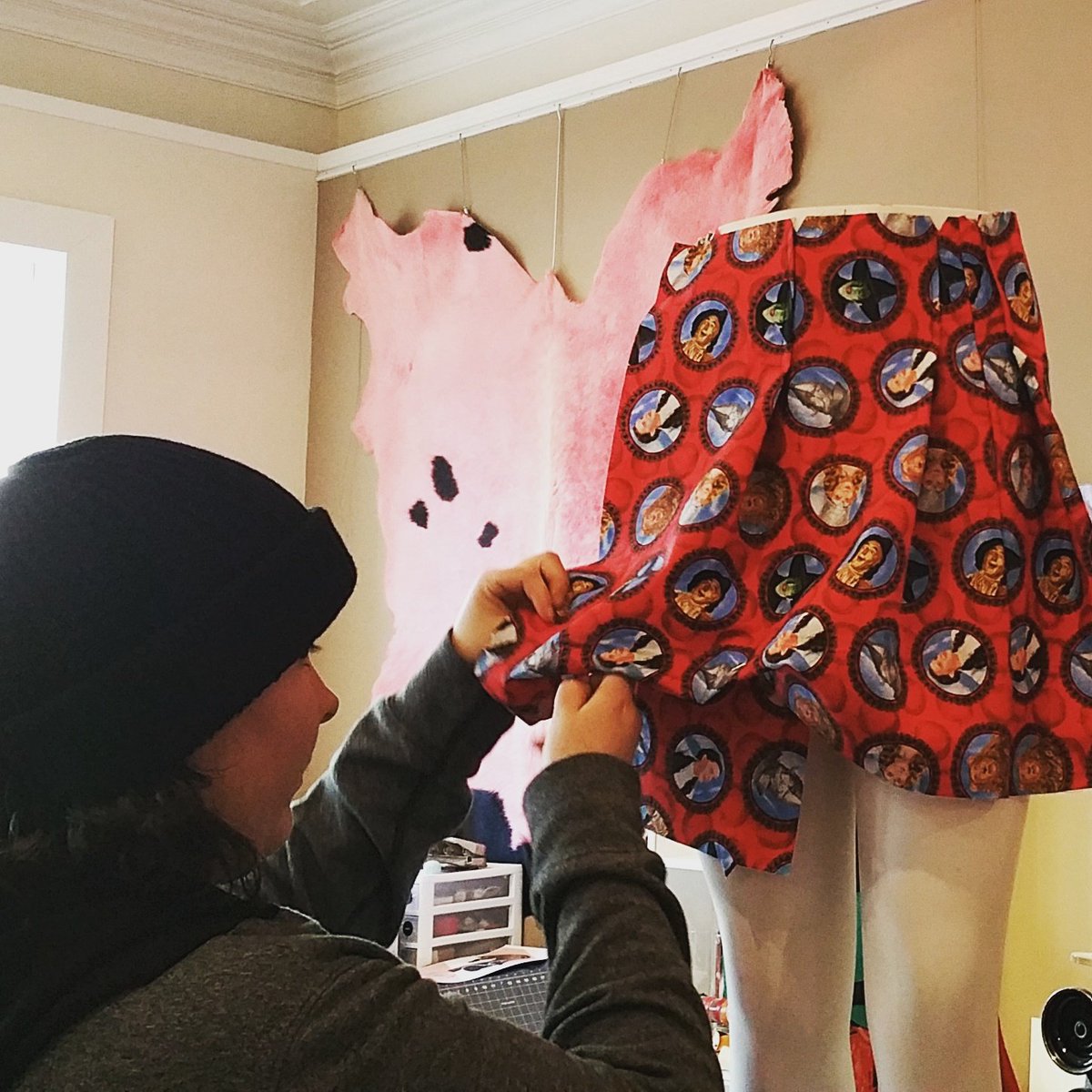 makerunway's tweet photo. At our #basic #skirt  #custom #patterndrafting #workshop today, Janine made a #wizardofoz #pleated piece! #beginner https://t.co/v7kaG1kqiB