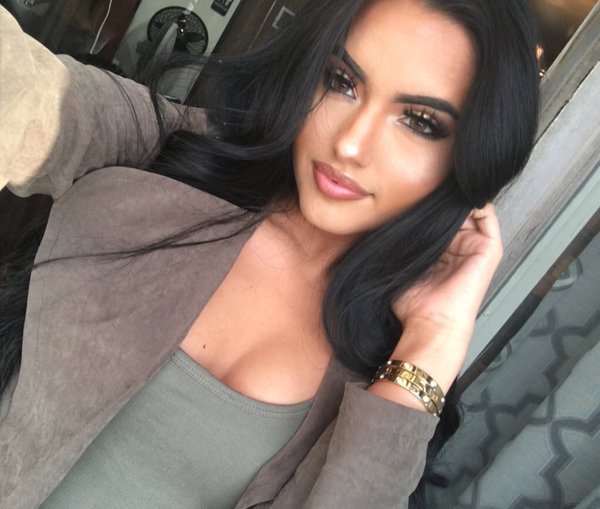 DTWSNFT's tweet image. Mexican 🇲🇽 and Brazilian 🇧🇷 @TheeeRealKarlaJ