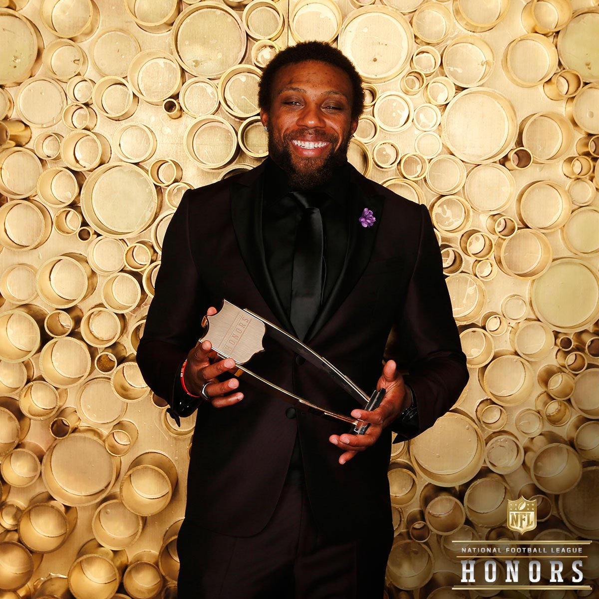 NFL's tweet photo. #BerryStrong #NFLHonors https://t.co/C3Ow9FB87h