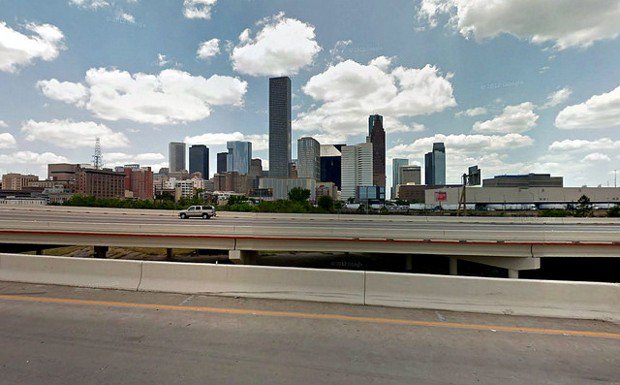 StrongTowns's tweet photo. New #Houston Mayor to #TexasDOT: Enough With the Road Expansion https://t.co/2kzRCyOkUU @e_jaffe #nonewroads https://t.co/C1r3jAp4Ls