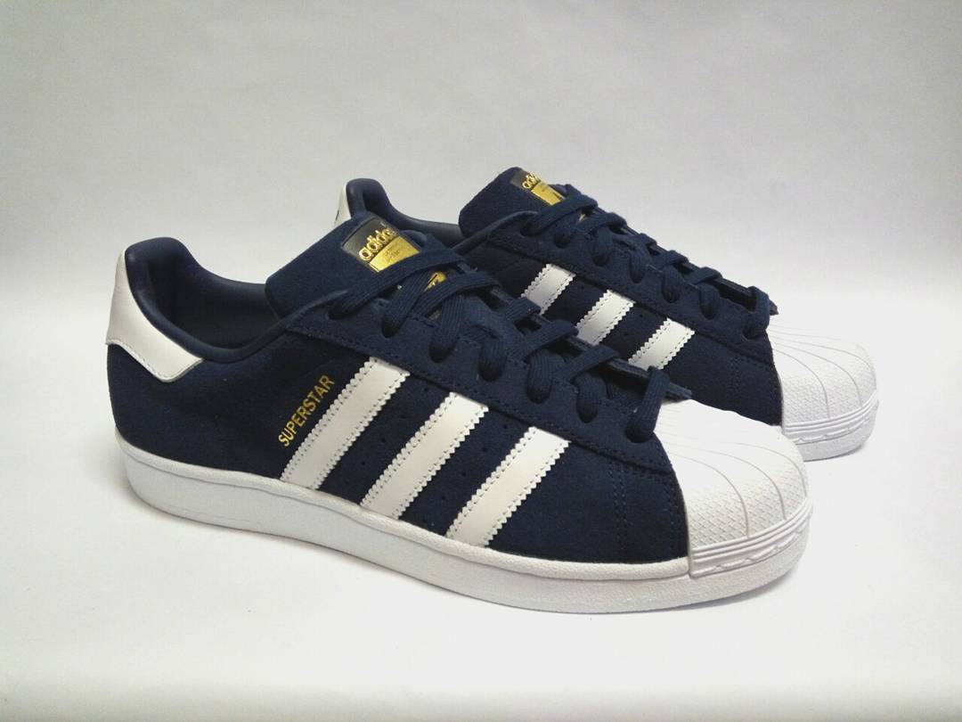 Adidas Superstar
Size 40⅔
550rb
LINE @YSP7472D
Up <a href="/FS_80cs/">FAMILY 3STRIPES</a> <a href="/sneakfeed_/">SNEAK FEED INDONESIA</a> <a href="/snconceptstore/">IG : SN Concept</a> @Fao_Collection @DirtzStore