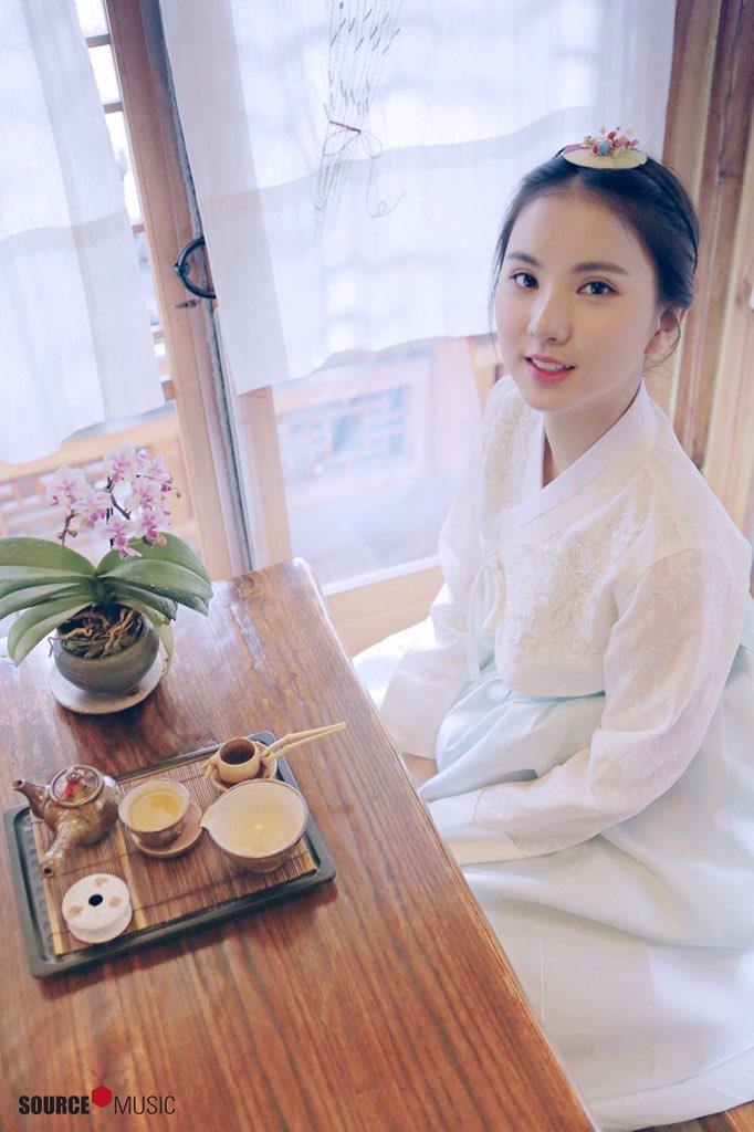 Aku cantik gak??? <a href="/eunhaxbf/">mark</a>