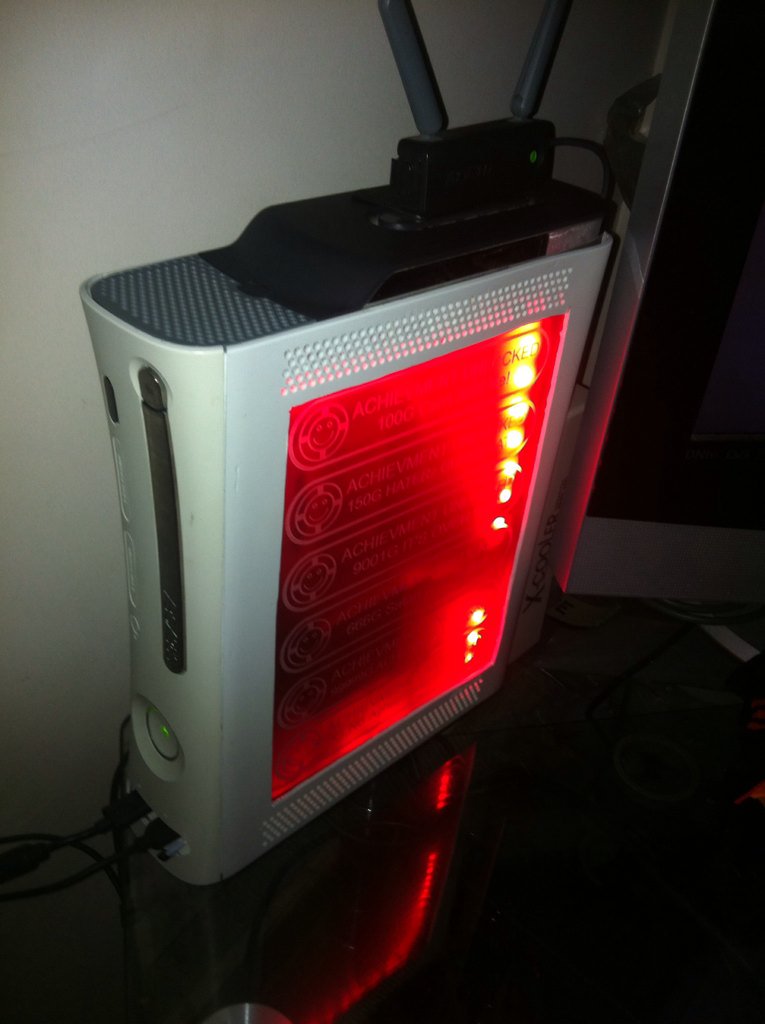 NexyIsTweeting's tweet photo. Got a new window mod on my Xbox. Looks so cool. Thanks to a good friend @YTCrypticGaming we put it on last week. https://t.co/bH7aQ9Wpp5