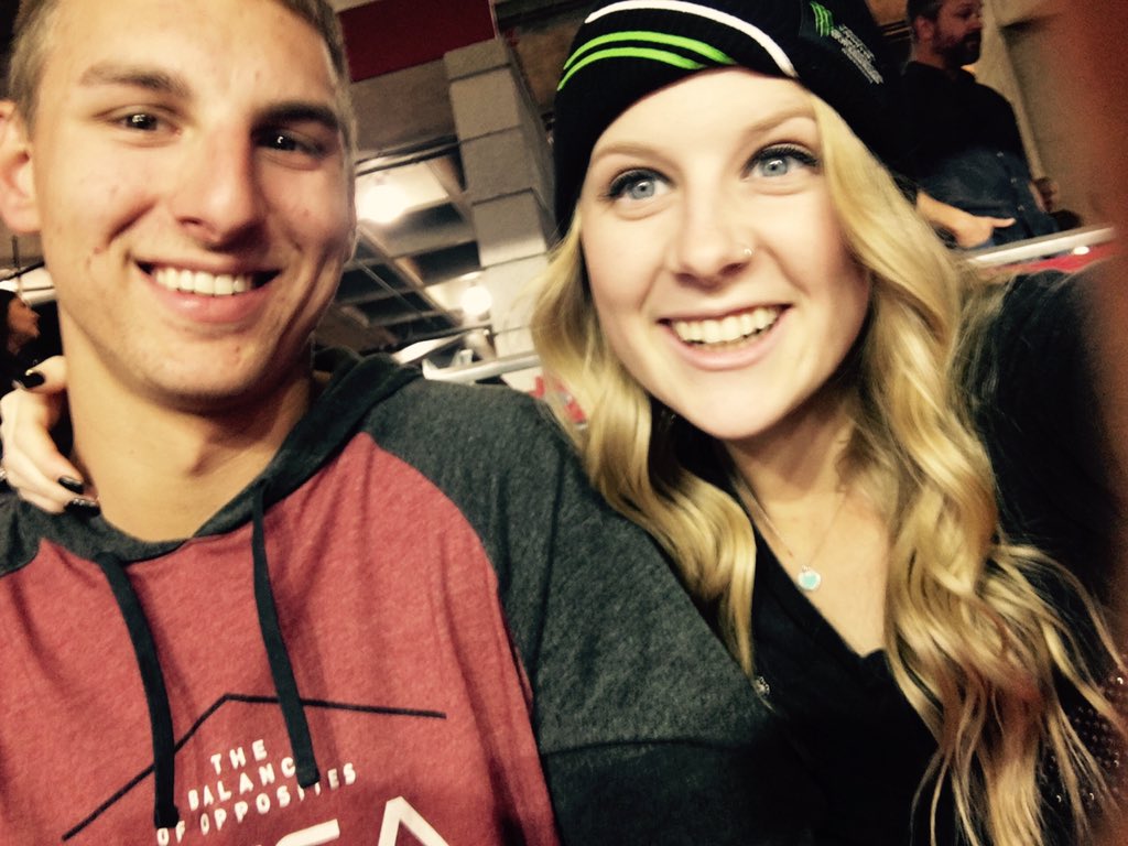 Kelby_Lynne's tweet photo. Supercross 2k16 😈😛#brapp #godungey @Kristadieps https://t.co/ZCbtAAScAa