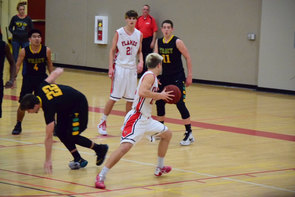 mattmeehleis's tweet image. #shiftteam #D1Bound #whereyaanklesboi #handles #yayarea #isucktho #itwasjustaspin #shitimissedthelayup #hashtag