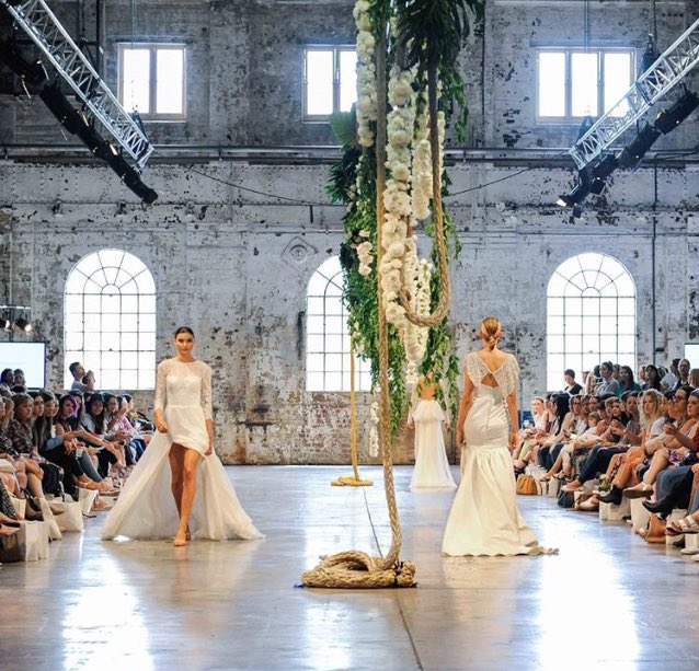 eatreadlover's tweet photo. On the runway - divine floral installation by #thesisters @1finecollective #onefineday https://t.co/UOiRasgruZ