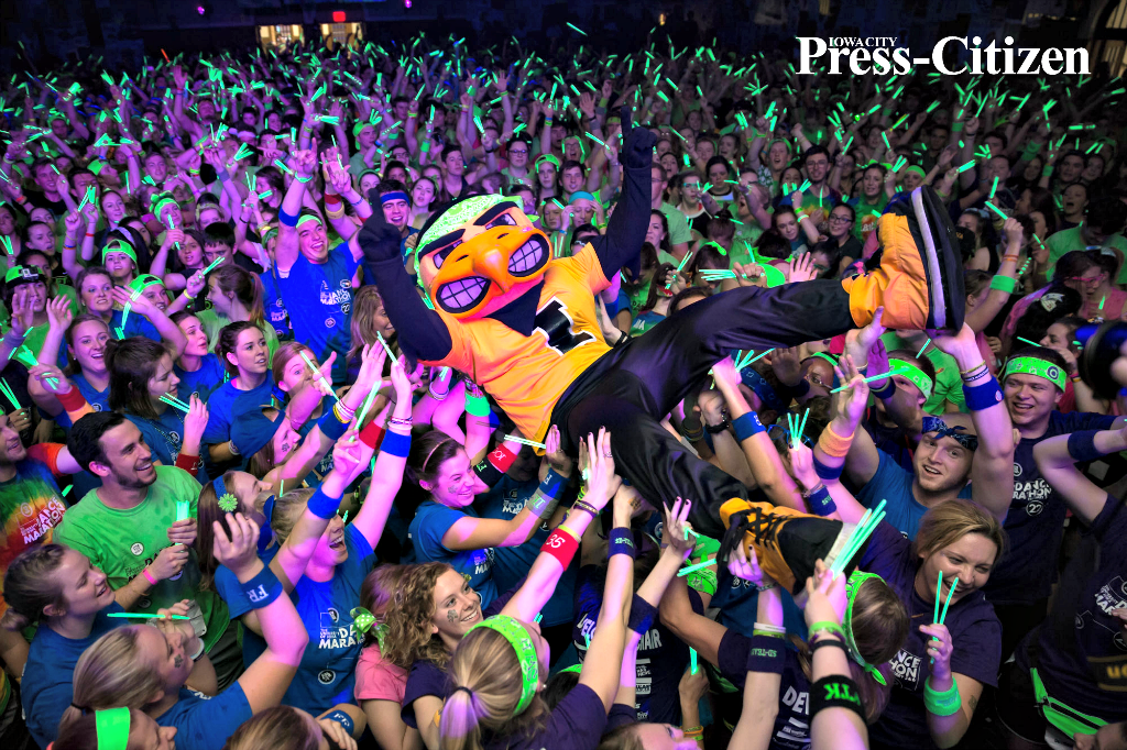 presscitizen's tweet photo. UI Dance Marathon (@UIDM) raises $2.4M for @UIchildrens: https://t.co/US9dpdoKnh  #UIDM22 https://t.co/R1d1QCVqb2