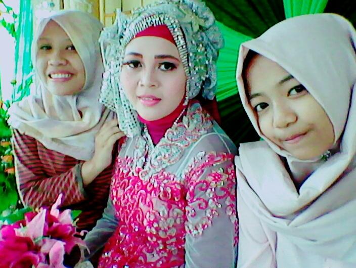 MisbahArfnn's tweet photo. Selamat menempuh hidup Baru Ka Lili👸💑 @Ya293Yulia https://t.co/N3h3EKl9RH