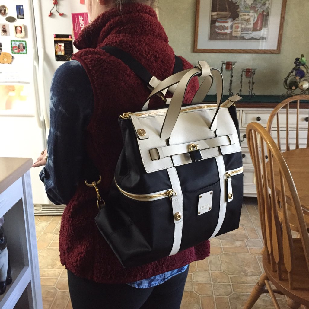AprilsVoice's tweet photo. @a_cuppp modeling my new #henribendel bag as a backpack! #toocute #happybirthdaytome https://t.co/E7Z7VVnBZa