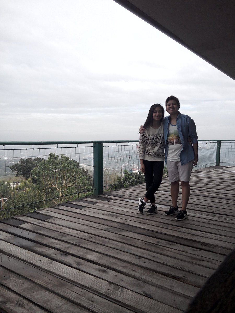 dm022209's tweet photo. Ang ganda ng view pero mas maganda pa yung katabi ko syempre 😁😍😘 iloveyousomuch po beibii 😘 https://t.co/jhvzvClrVe