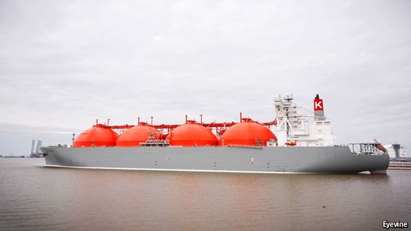 TheEconomist's tweet photo. The price gap between oil and natural gas is widening https://t.co/OoGh3iNamN https://t.co/j2cn972i74