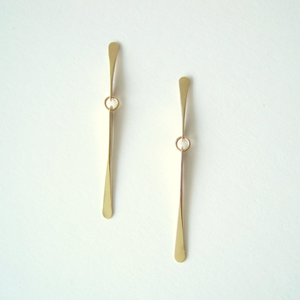BrookeJewelry's tweet photo. Minimalist 14k gold or sterling silver post earrings, hand hamme… https://t.co/y3BUWkd5hJ #jewelryonetsy #LongDangle https://t.co/2rMOho8dvO