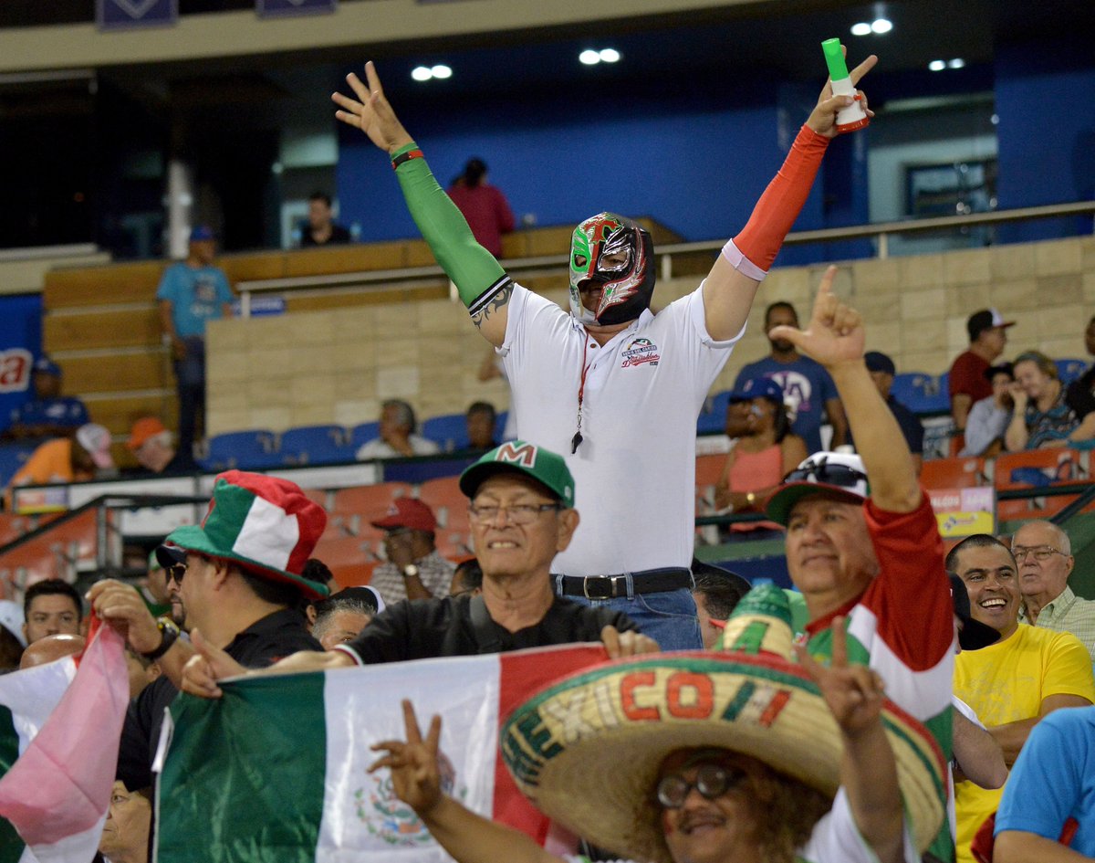 mlbespanol's tweet photo. Felicitaciones a los @VenadosBeisbol al vencer a Cuba y pasar a final de #SDC2016. Num: https://t.co/bELUq4dItQ https://t.co/DlsmT6pQXy