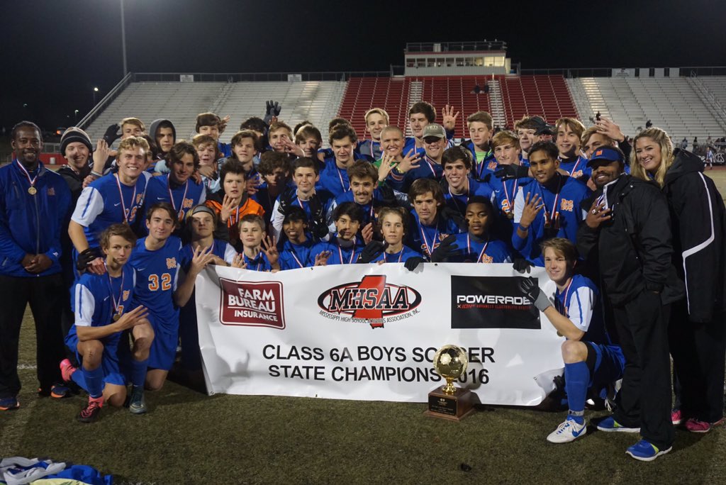 kmcraeclay19's tweet image. so this is what a being a four time state champion looks like 🐯💍💍💍💍💙
#JAGS #BACKTOBACKTOBACKTOBACK