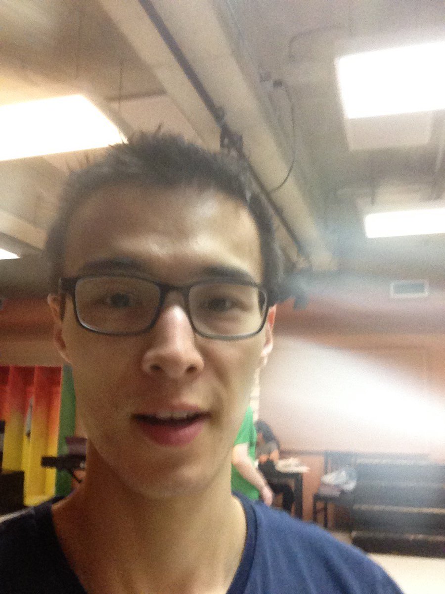 KickAcidosis's tweet photo. Cello practice and theatre class! #UAwellness #getyopracticeon https://t.co/nus5VPh9OE