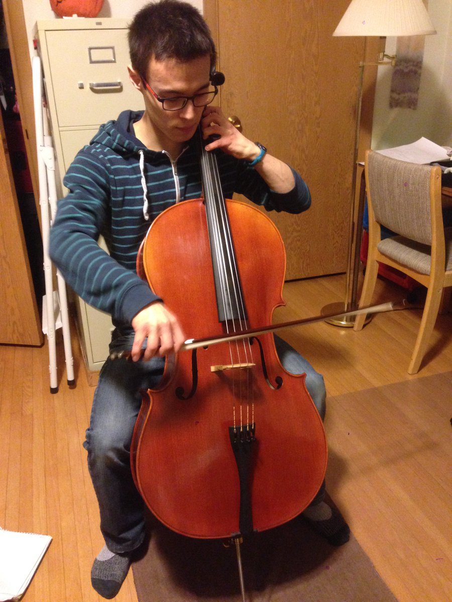 KickAcidosis's tweet photo. Cello practice and theatre class! #UAwellness #getyopracticeon https://t.co/nus5VPh9OE