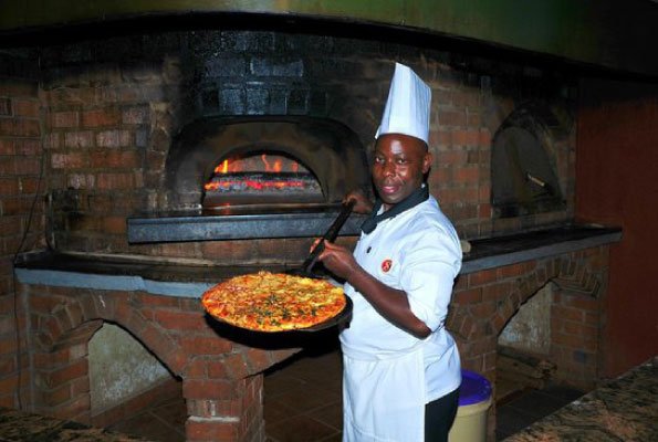DailyMonitor's tweet image. RESTAURANT REVIEW: Mamma Mia, an eatery with delicious pizza bit.ly/1SVvset #MonitorLife