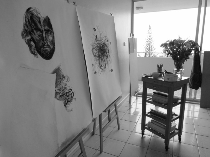GreerTownshend's tweet photo. Salut 2016...#WorksInProgress #TheWeaver #IWasThinking #Charcoal #Portrait #Flowers #Art #Drawing #Atelier #Studio https://t.co/4FcBKTS3Ap