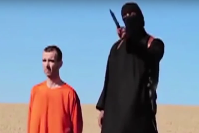 #ISIS Are Funding Terrorism By ‘Selling Shrunken Heads Of Decapitated Victims Online’ unilad.co.uk/news/isis-are-…