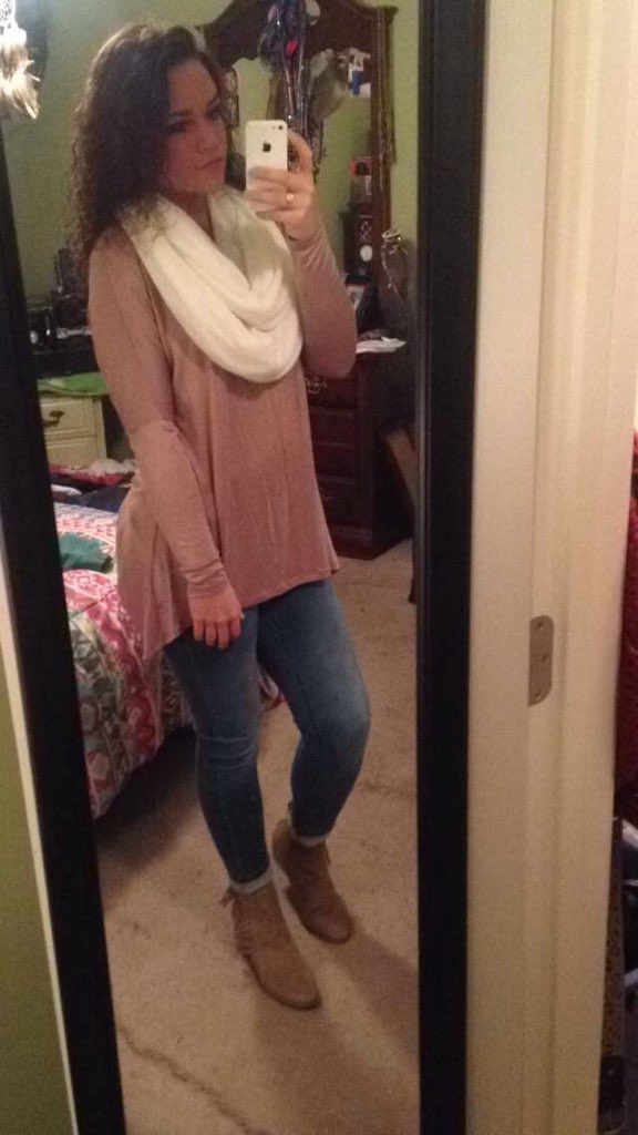 JantzenRobinson's tweet image. #outfitofthenight #isthatarealhashtag #nah