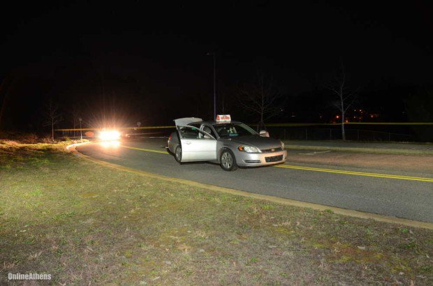 GAFollowers's tweet photo. UGA student was robbed, thrown in his trunk &amp; shot multiple times. Read full story here:
https://t.co/FQAmF2IAlS https://t.co/CZIdIpqn4J