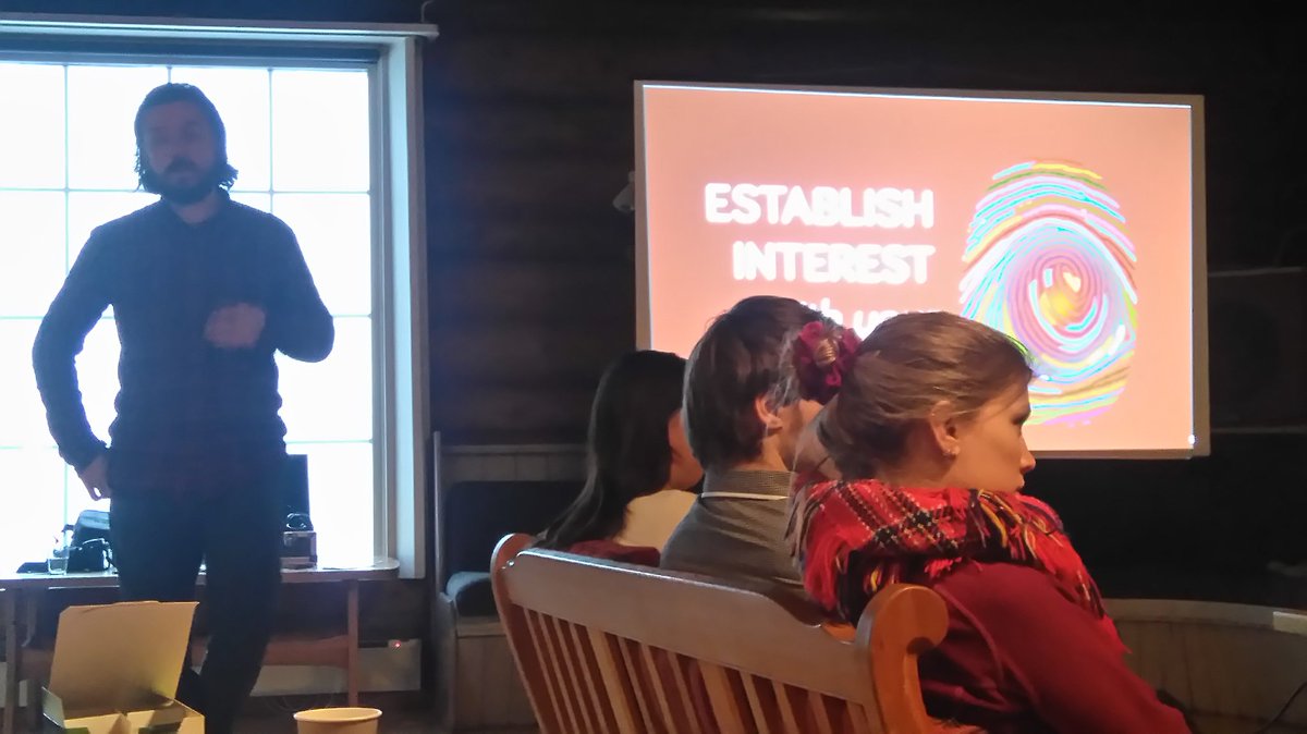 SAIHHEDMARK's tweet photo. Vi lærer om rekruttering! Kampanjen for å rekruttere akademikere fortsetter og vi får masse gode tips #SAIHVinter https://t.co/hFEHGHKocI