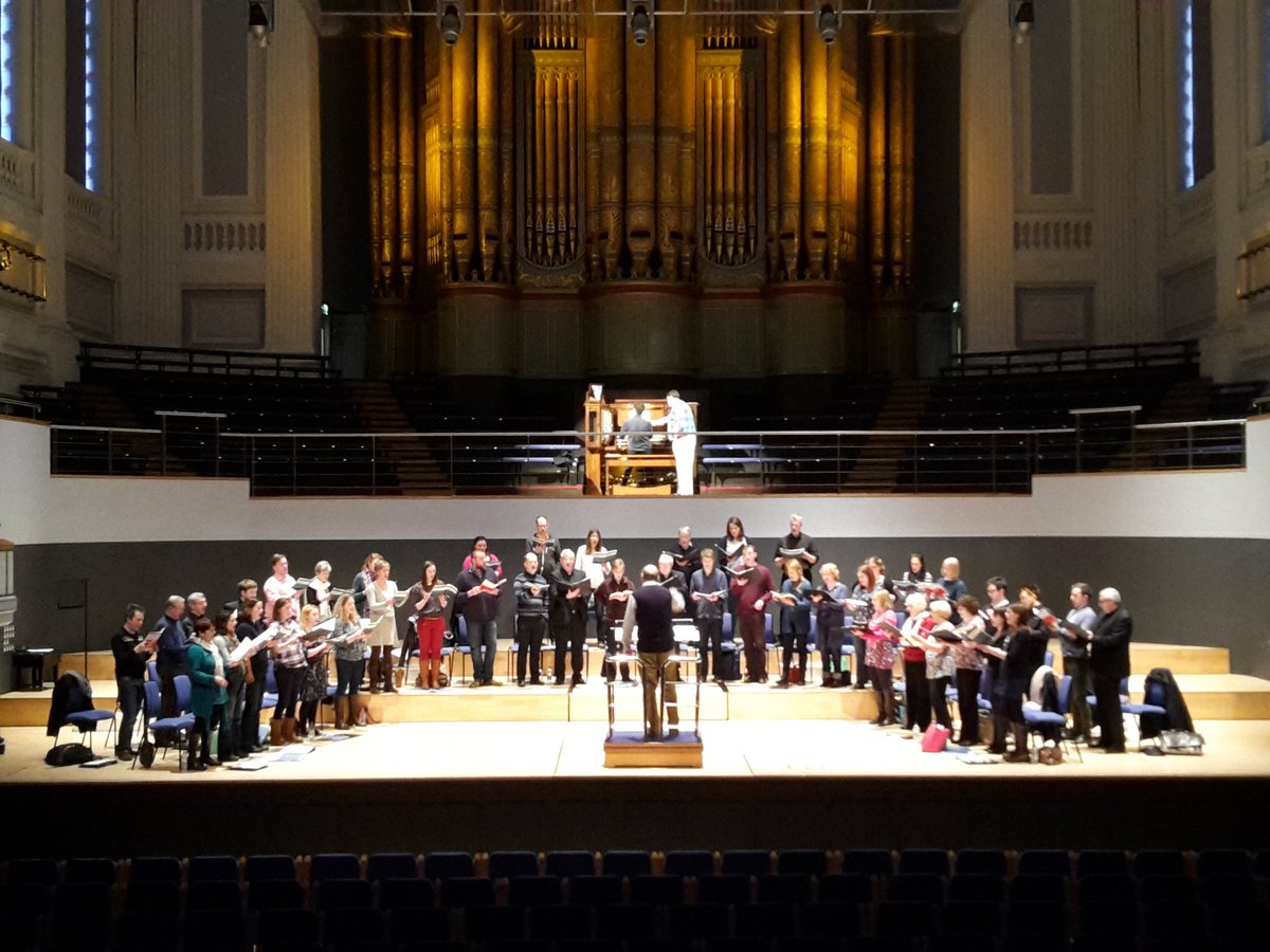 Delighted to welcome @PaulSpicer6 for today's concert @THSHBirmingham. Sounding great. Get well soon @JSkidmore51