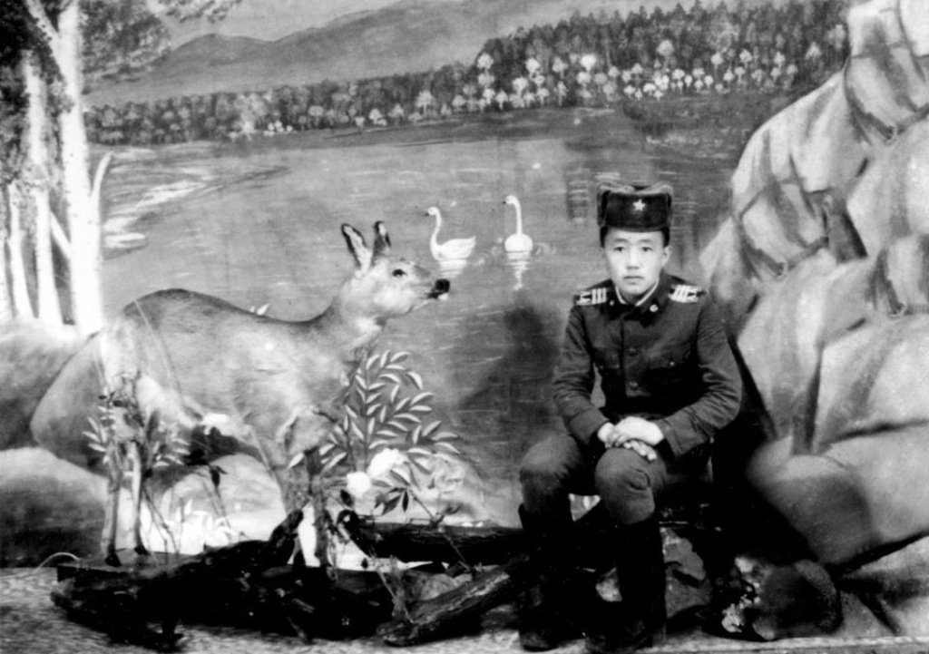 Социализмын vеийн Зураг авалтын стиль иймэрхvv байжээ