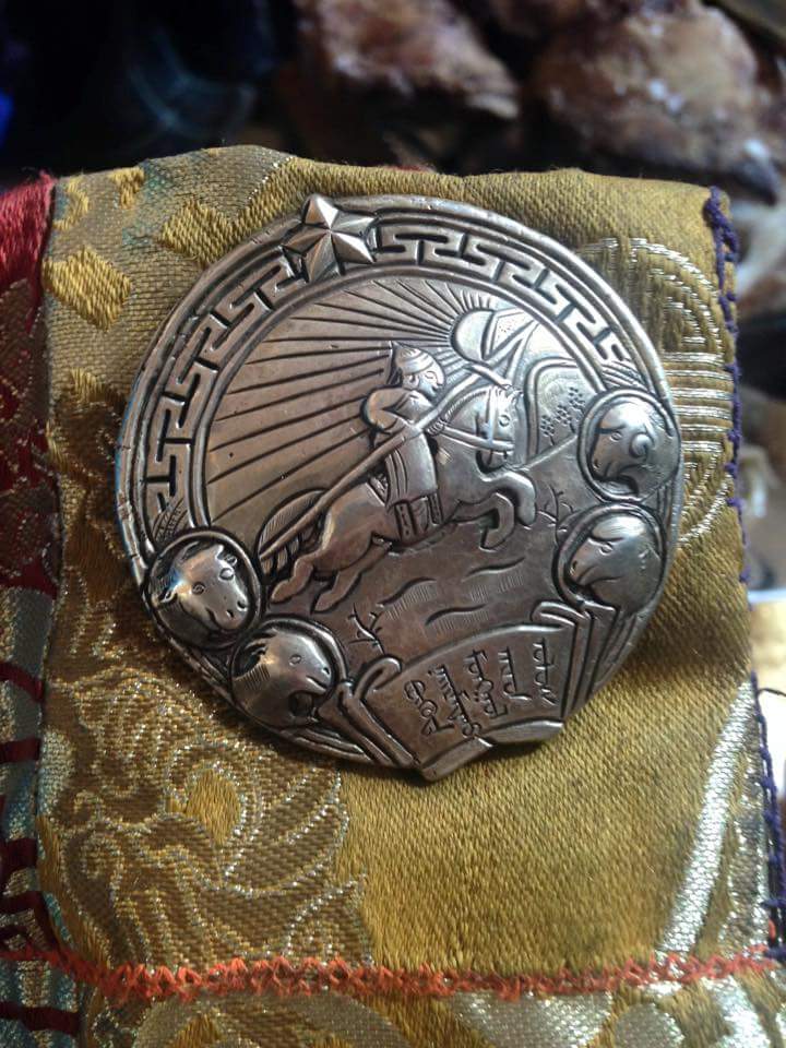 Манай улсын 1940-1950 онд #Улсын_сайн  малчинд өгч байсан тэмдэг гэнэ.#ГАА_Тонхил_сумын өндөр настан О.Даахийн...