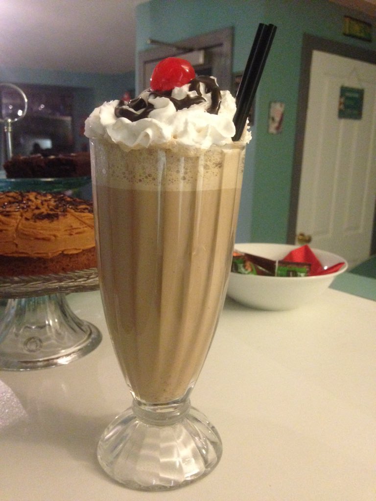 Open 12 noon til 10.30pm today: live music from <a href="/NannyMacPhie/">김채우</a> 7-9pm ⭐️⚓️⭐️ compassionate dining with a retro twist!