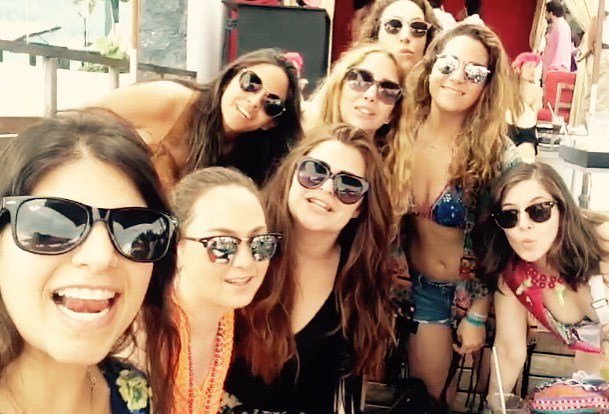 MientrasPlaya's tweet photo. #bachelorette #friends #bff #coralina #playa #style #cool #lasamo by @jackiecapu - https://t.co/bxHAlRGRee https://t.co/BZ1Pyt3HJI