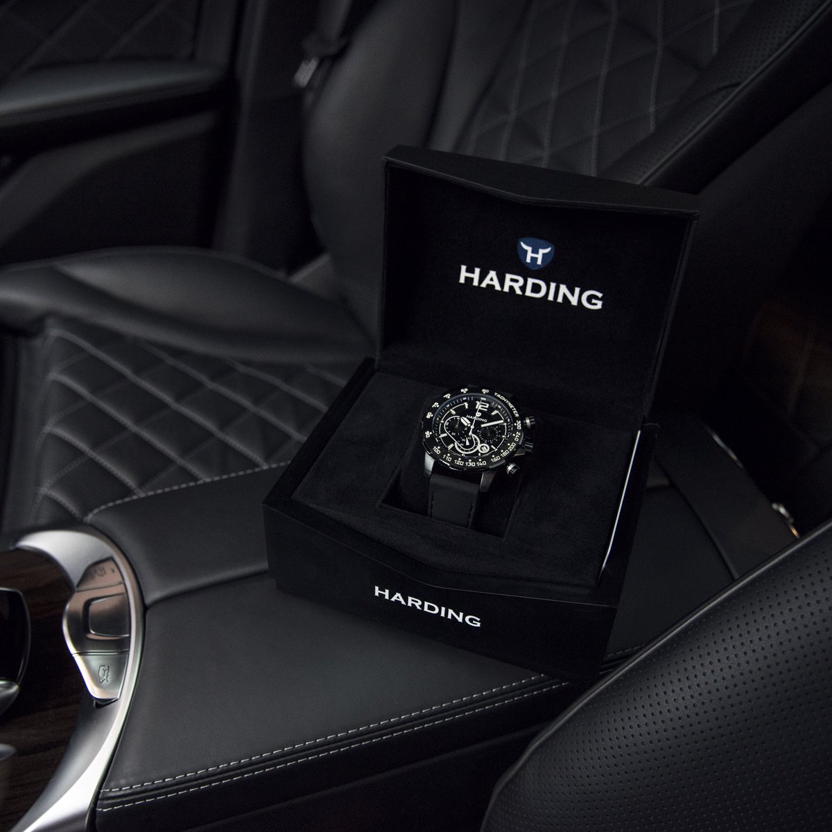 HardingWatches's tweet photo. The #gift that could live up with the adventurous lifestyle. Photo by basfransencarphotography from the Netherlands. https://t.co/bB19WVPfyD