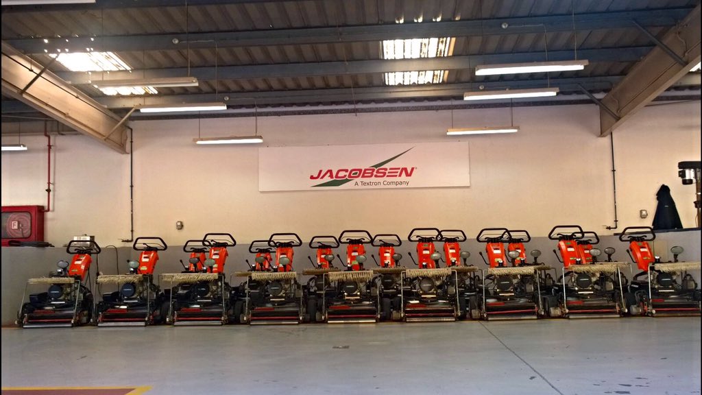 JacobsenTurf's tweet photo. Final day setup complete! @OmegaDDC @EmiratesGC #OrangeEverywhere https://t.co/T5MbNrLlWy