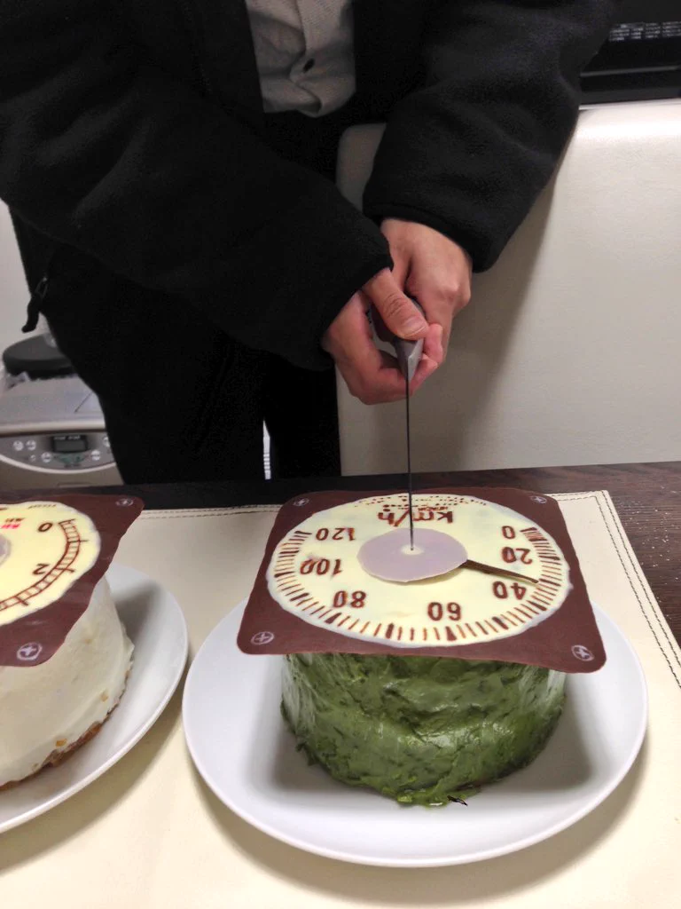 何コレスゴイ！！計器なケーキがハイクオリティｗｗｗ