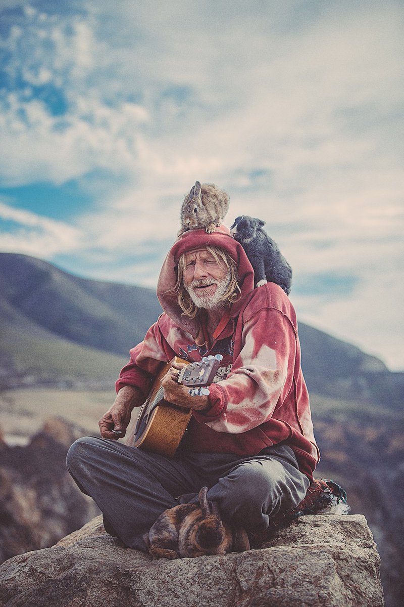 500px's tweet photo. Old Man With His Rabbits by Hong: https://t.co/Ytk3BpZrSs #portraits https://t.co/8QWdu86Ccs