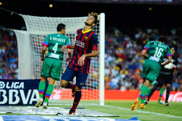 sportchatv's tweet photo. Falta poco para que empiece el encuentro entre el #Barcelona y el #Levante. 
Coméntalo por SportchaTV! #LigaBBVA https://t.co/5fHIasGVkt