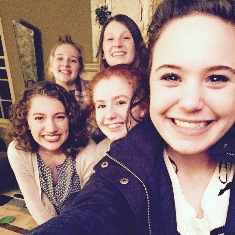 shelbyabts's tweet photo. Happy birthday to my two bffs. I don't hate you guys all the time. ❤🎉 #badbuttons @elliseventer https://t.co/SXm6WILuD0